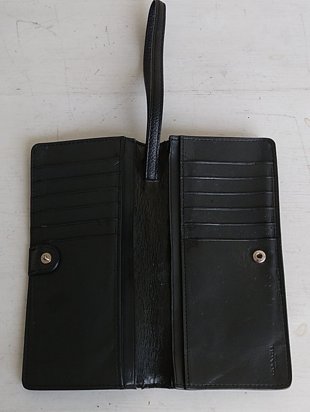 Coach Black Leather Wristlet Card Holder with Gold Logo - Picture 2 of 10